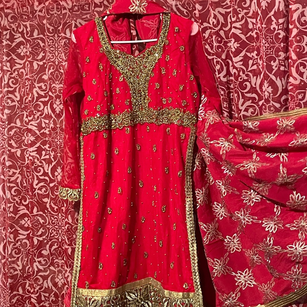Brand new Indian suit with leggings